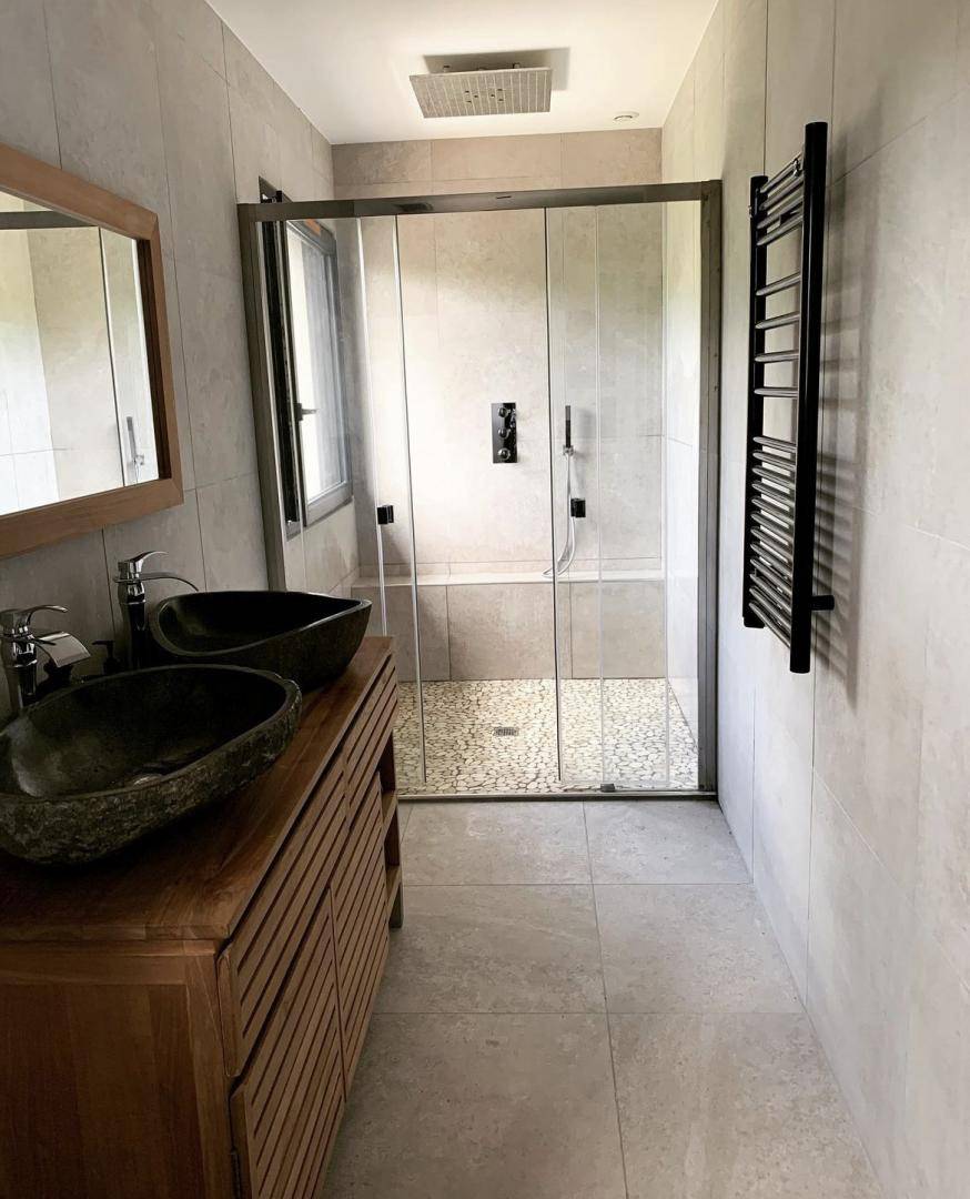 Salle de bain à Saint-Joseph