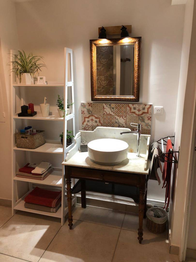 salle de bain renovee apaisante